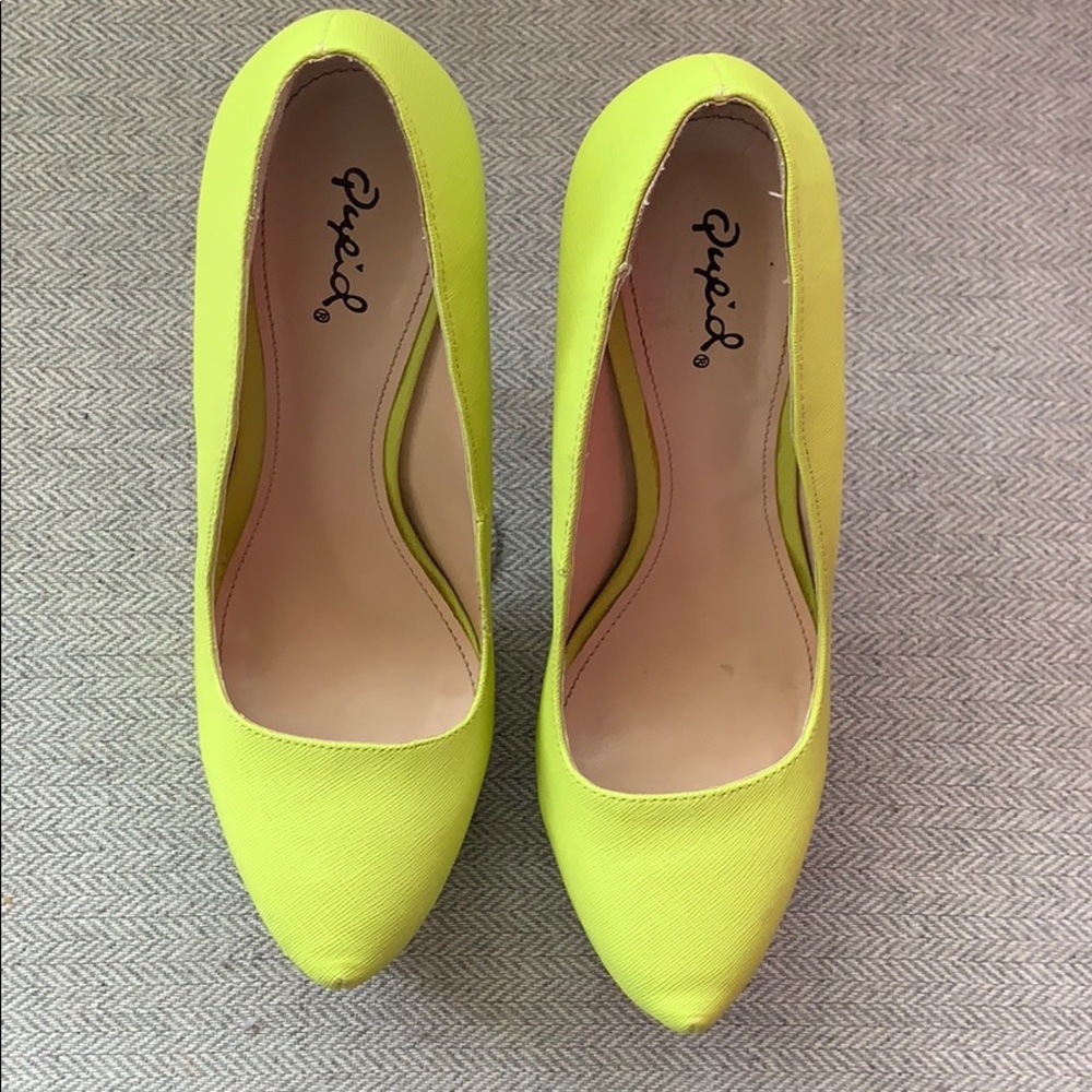 Heels - Picture 2 of 4